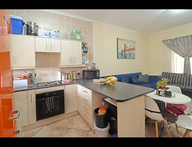 2 BEDROOM APARTMENT FOR SALE IN NORTHGATE